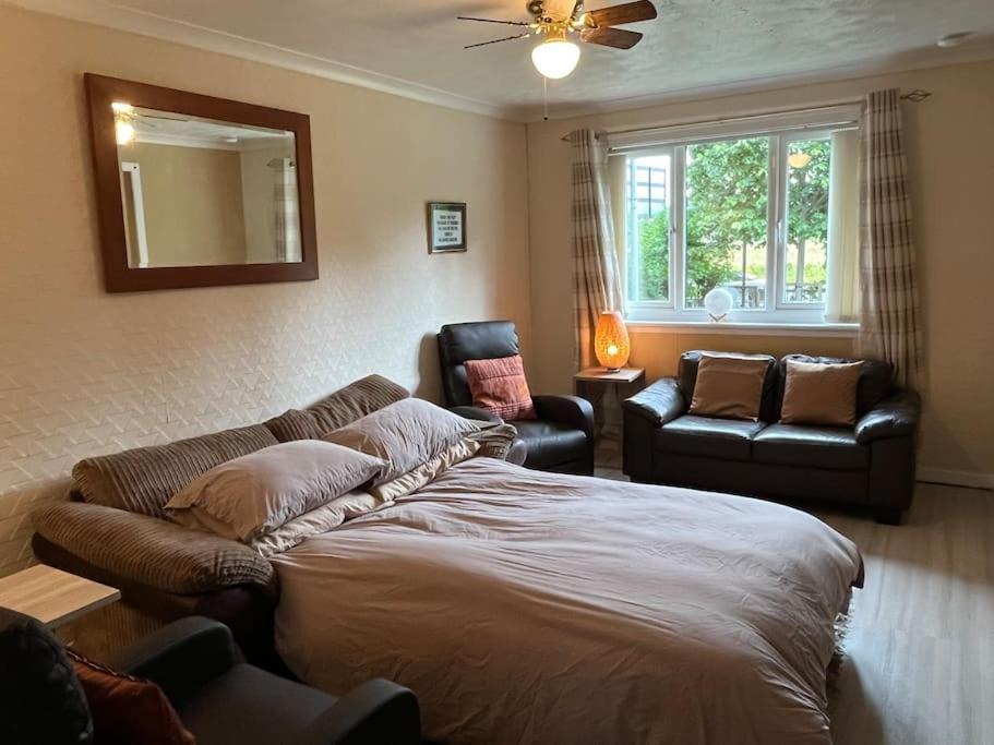 Spacious Home Near Glasgow Green Экстерьер фото